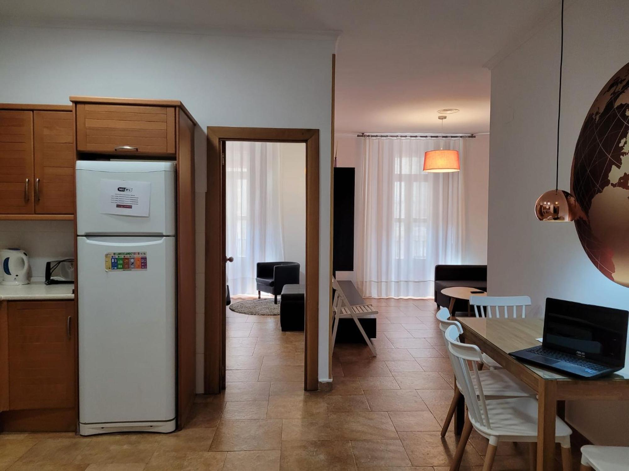 Living Valencia Apartments - Merced Eksteriør bilde