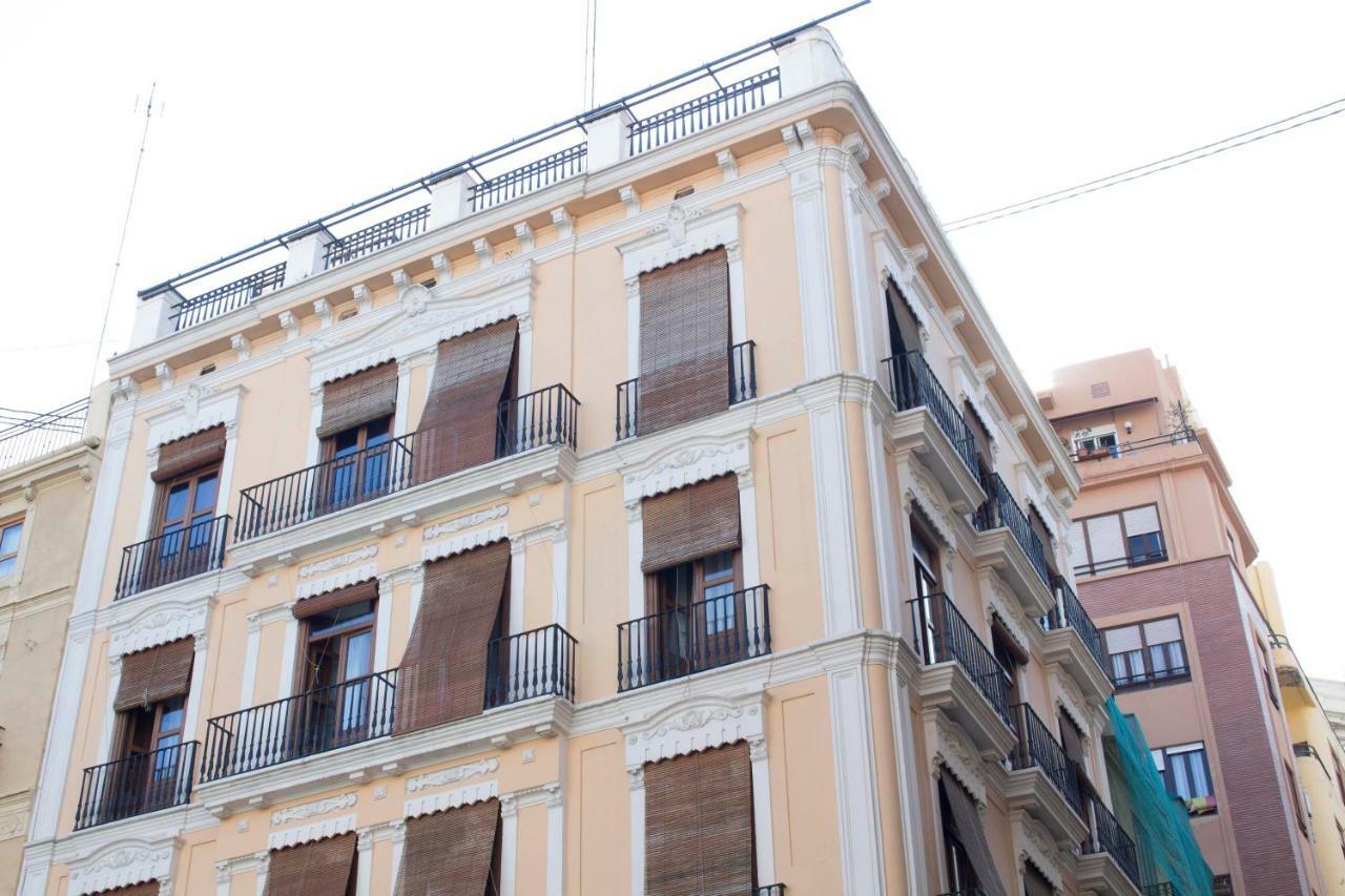 Living Valencia Apartments - Merced Eksteriør bilde